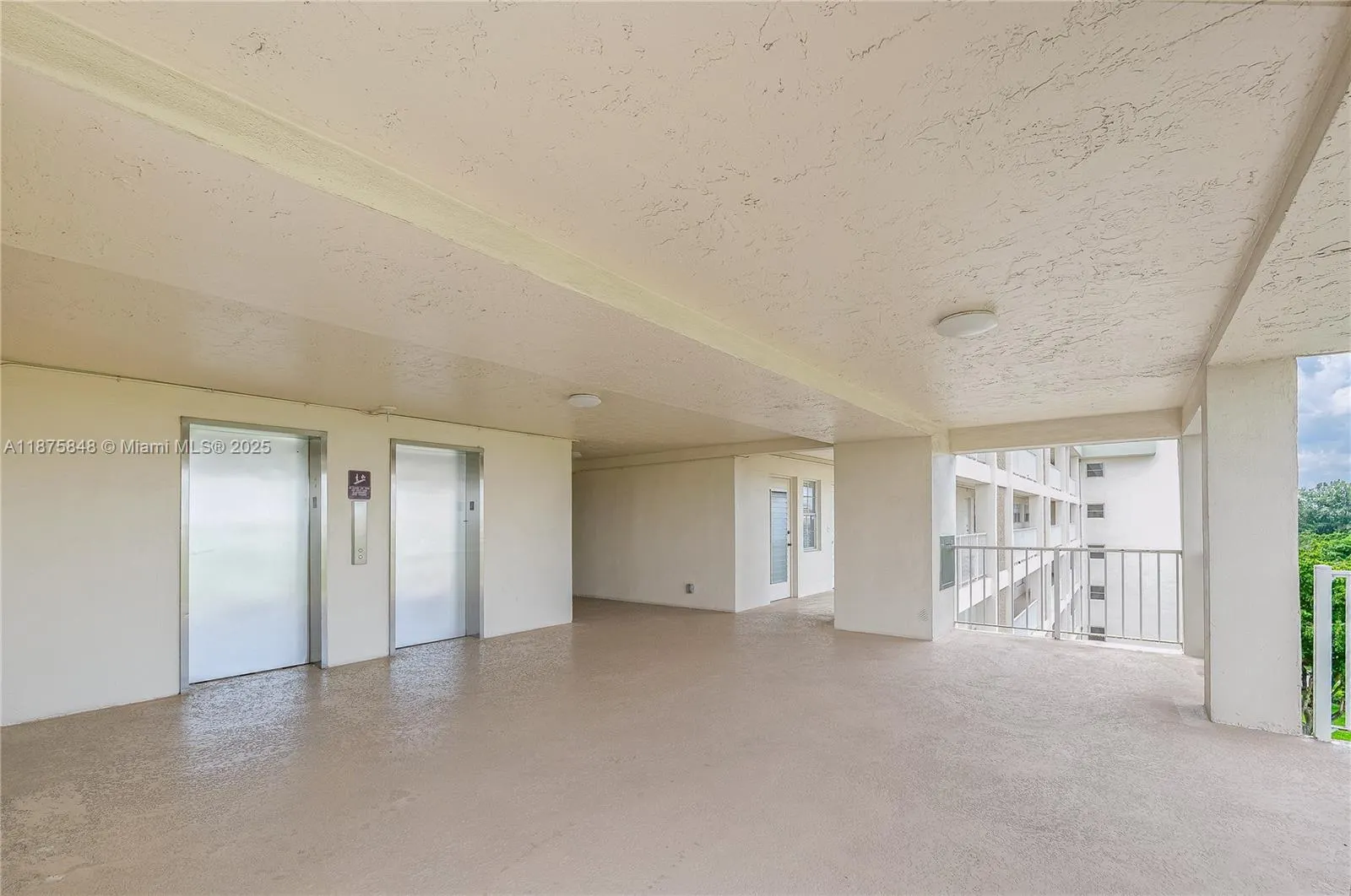 3091 N Course Dr, #707