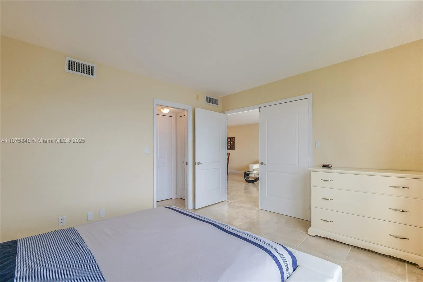 3091 N Course Dr, #707