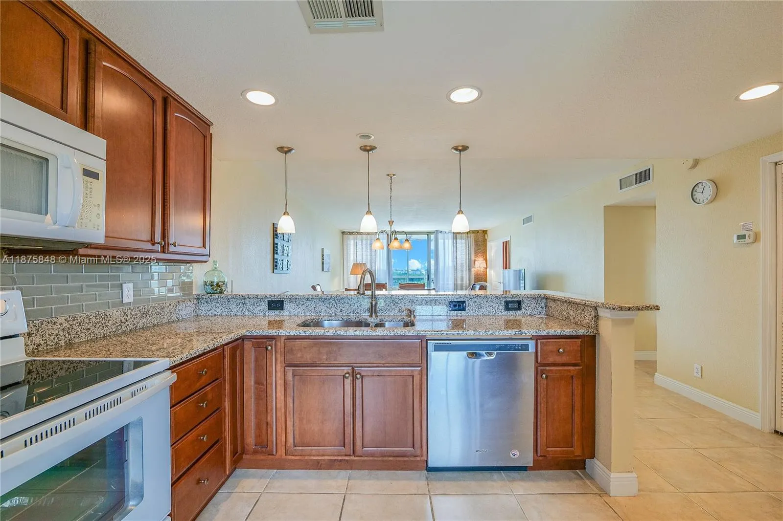 3091 N Course Dr, #707