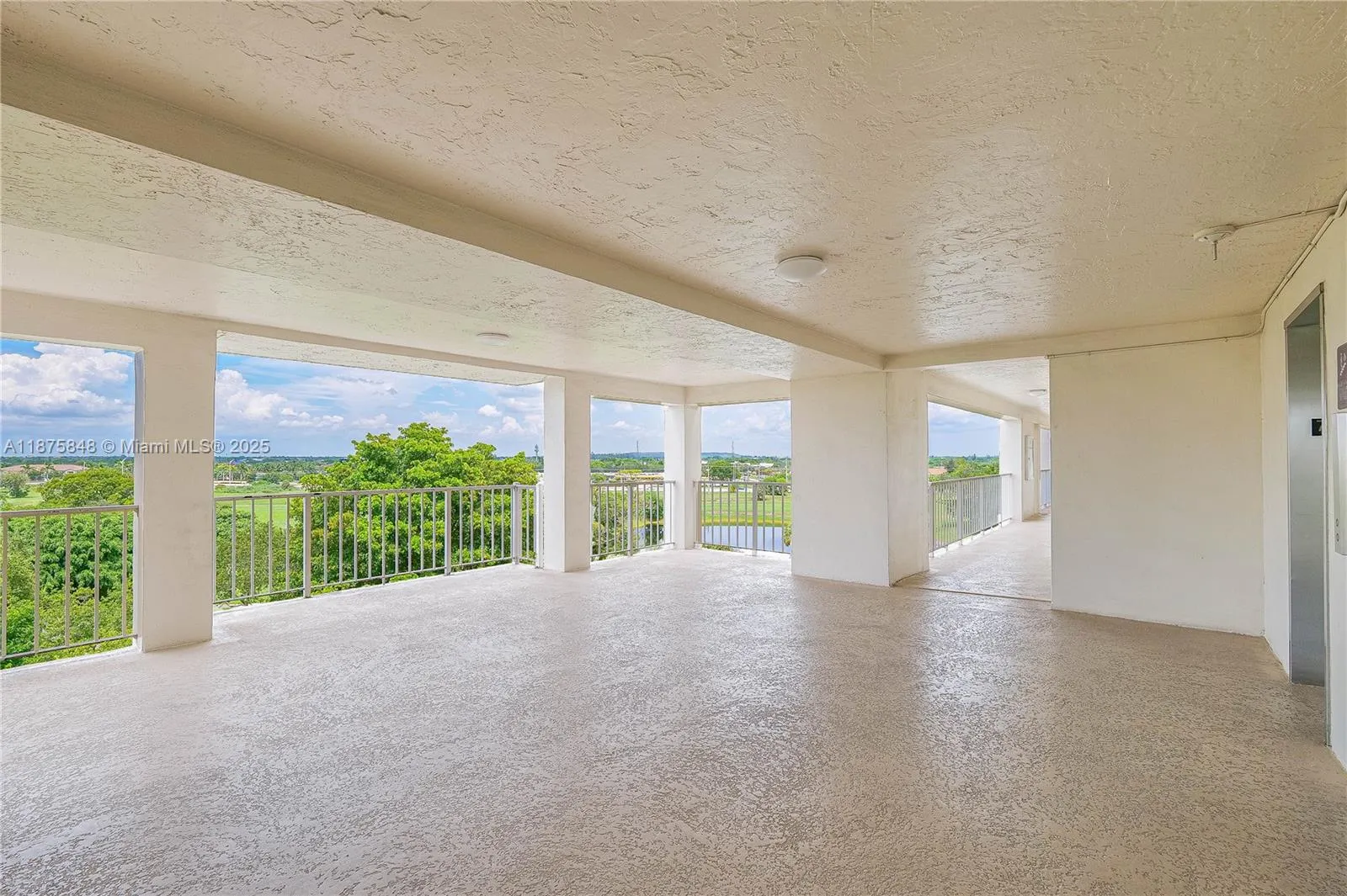 3091 N Course Dr, #707