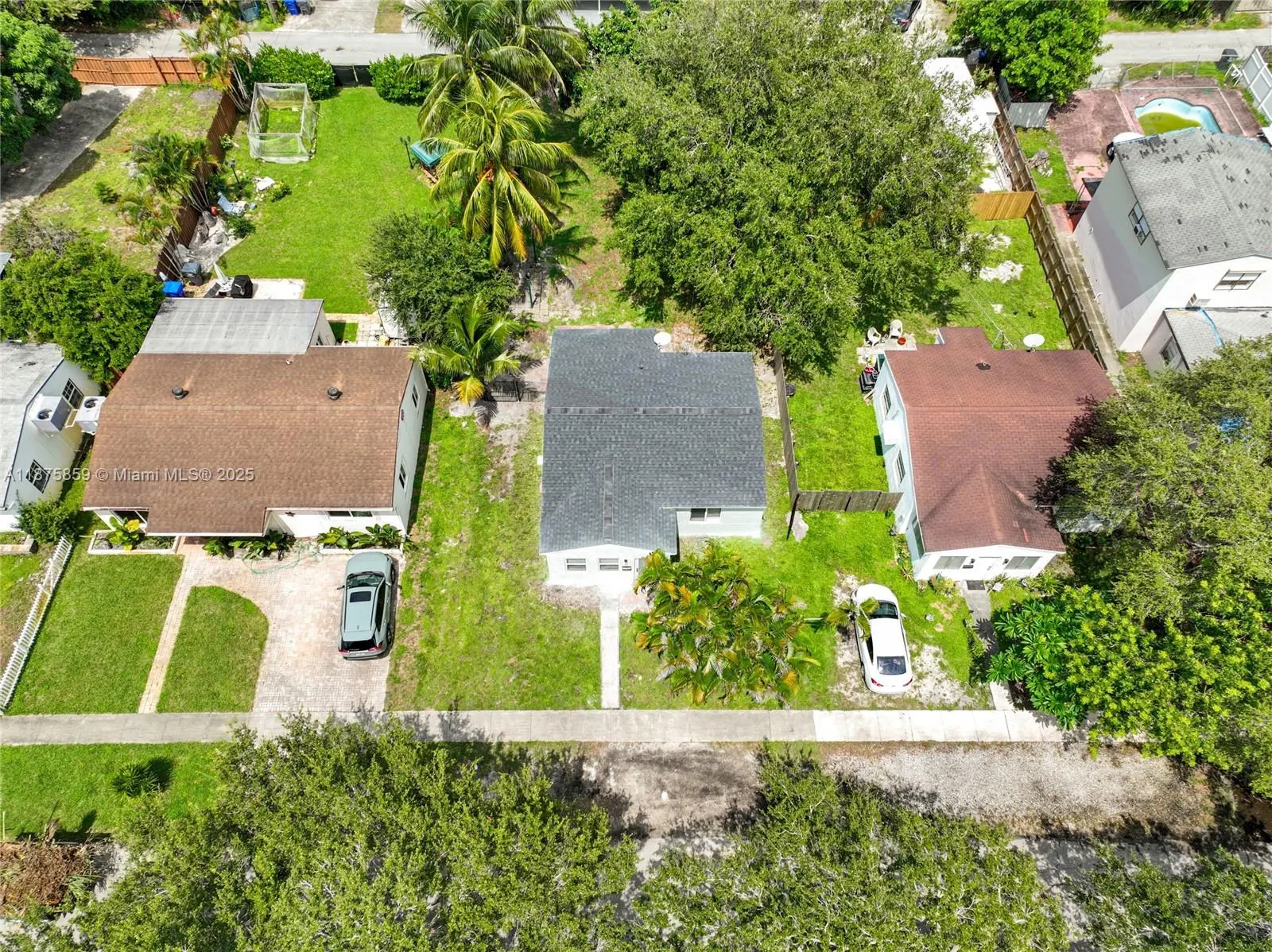 2431 Coolidge St