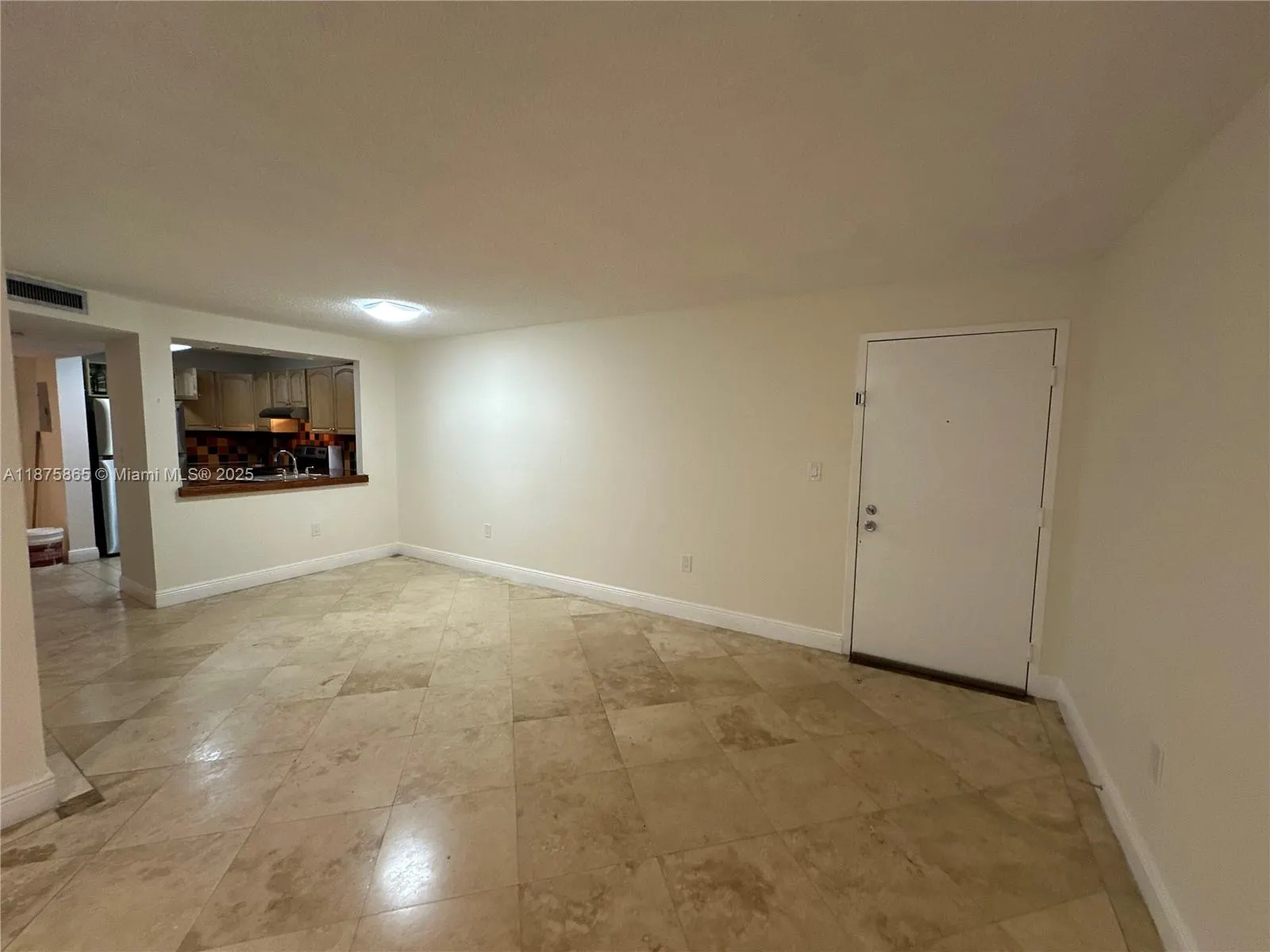 210 SW 11th St, #208