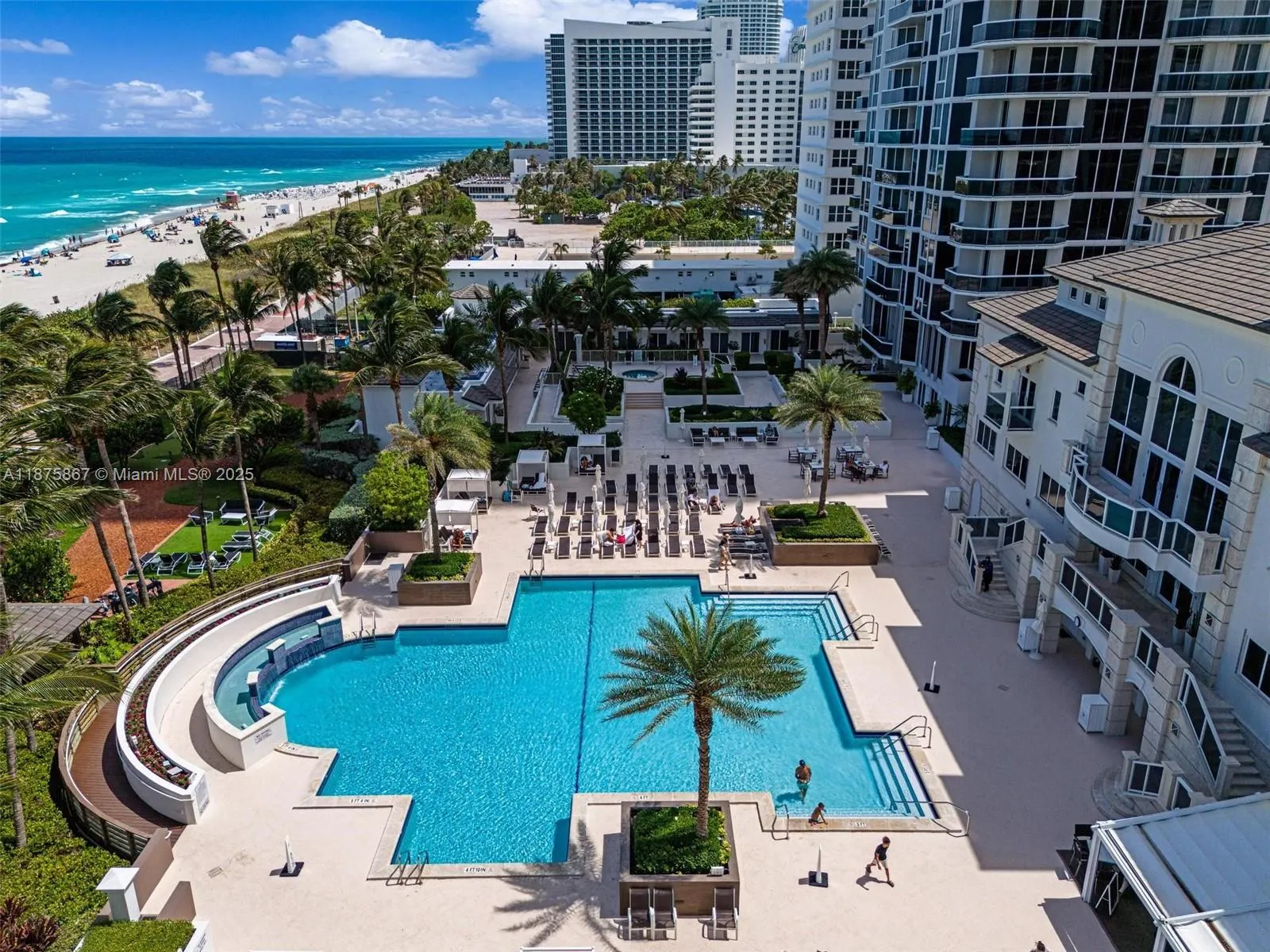 4779 Collins Ave, #2305