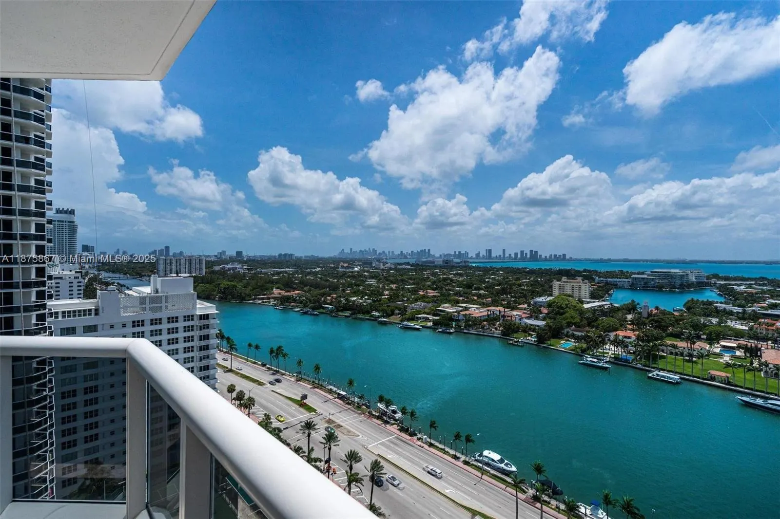 4779 Collins Ave, #2305