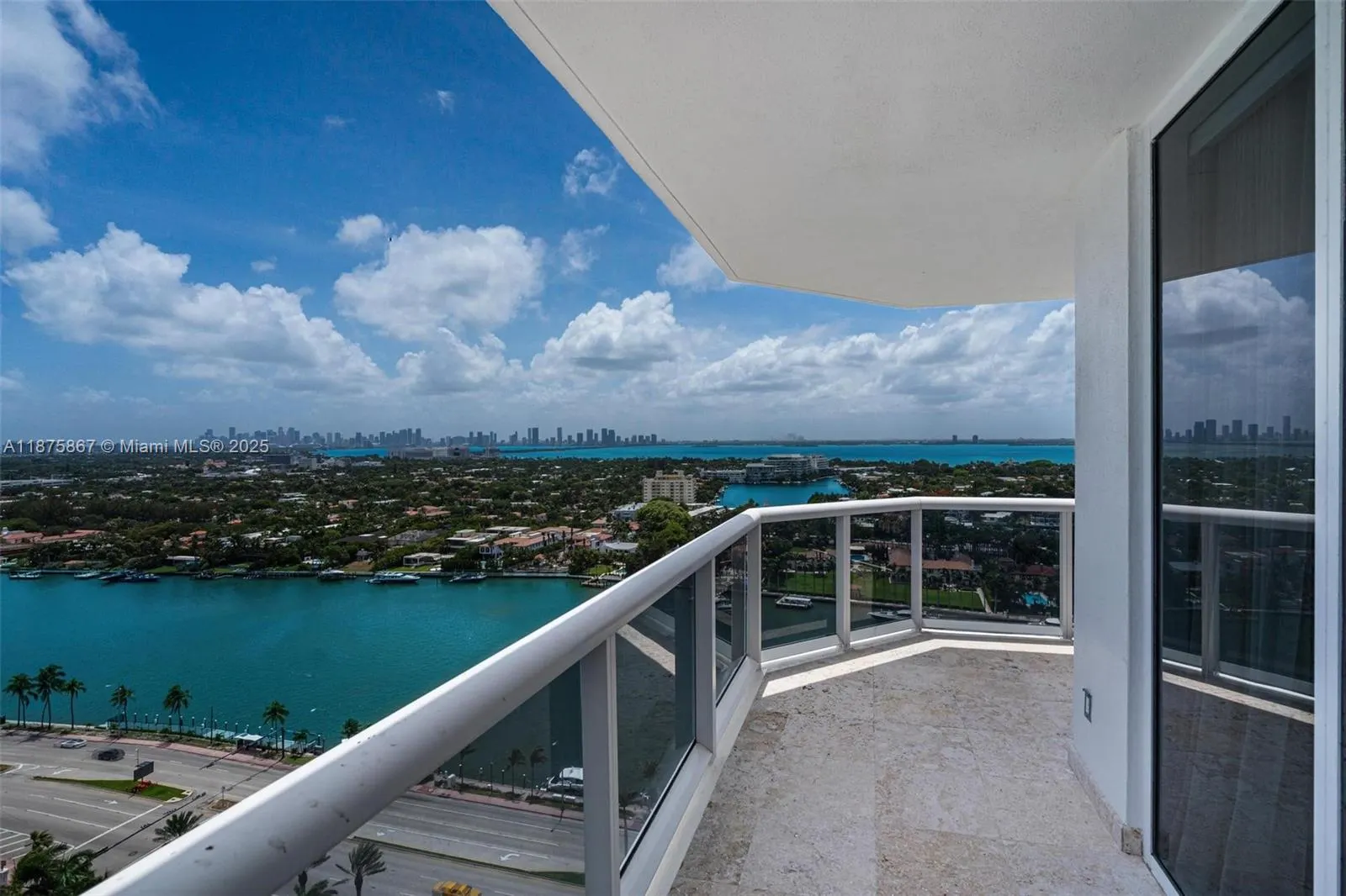 4779 Collins Ave, #2305