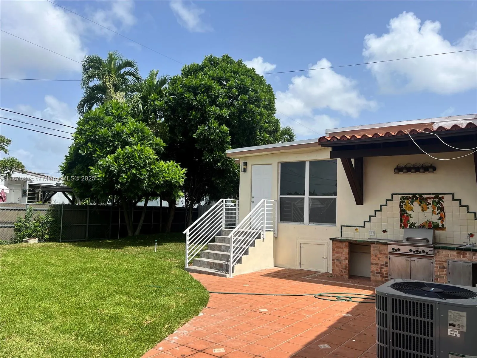 3310 SW 82nd Ave, #1