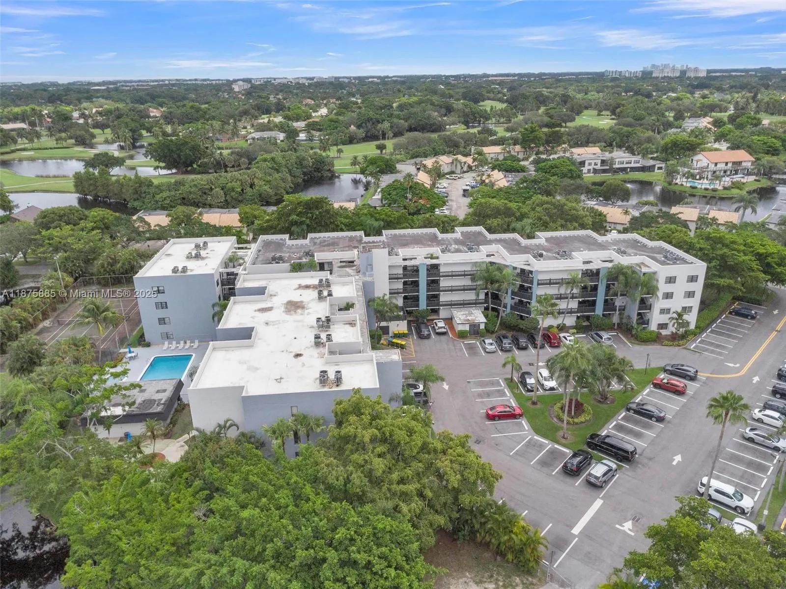 1021 Mockingbird Ln, #310