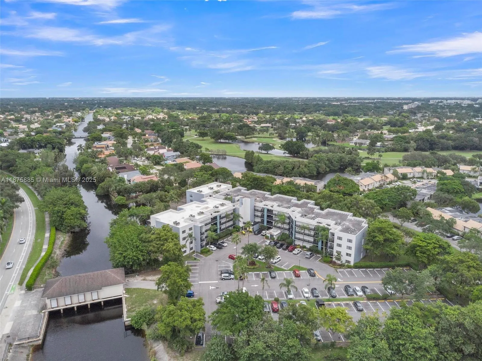 1021 Mockingbird Ln, #310