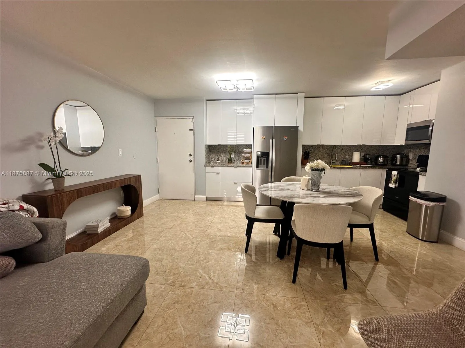 11715 SW 18th St, #209