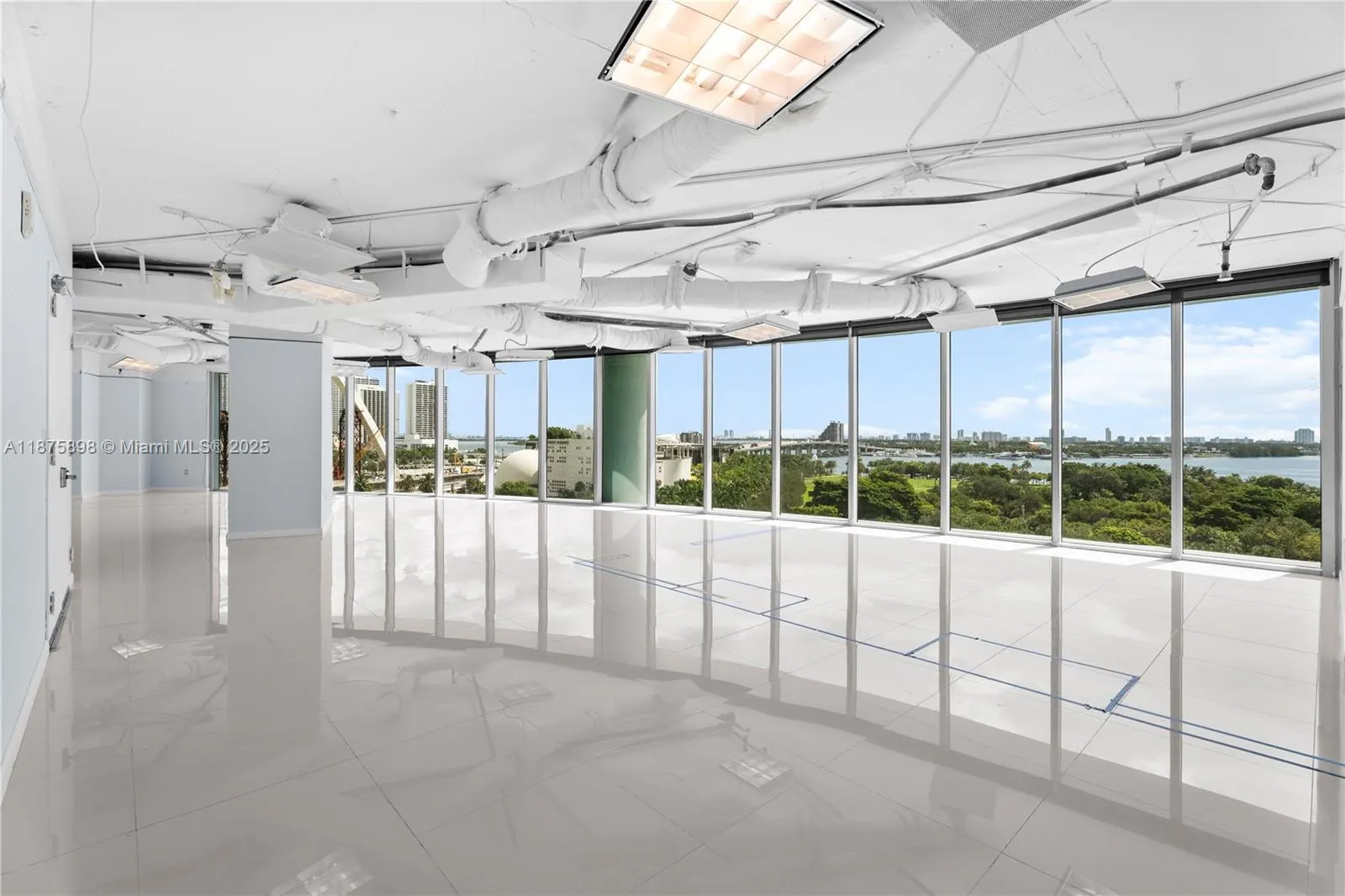 900 Biscayne Blvd, #O-1001
