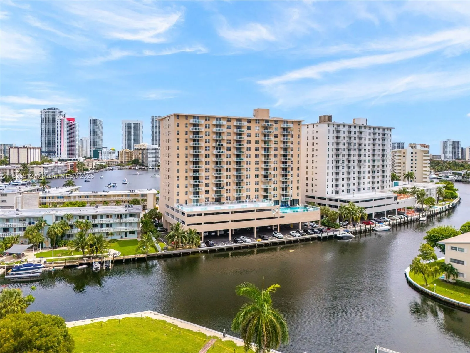 437 Golden Isles Dr, #8C