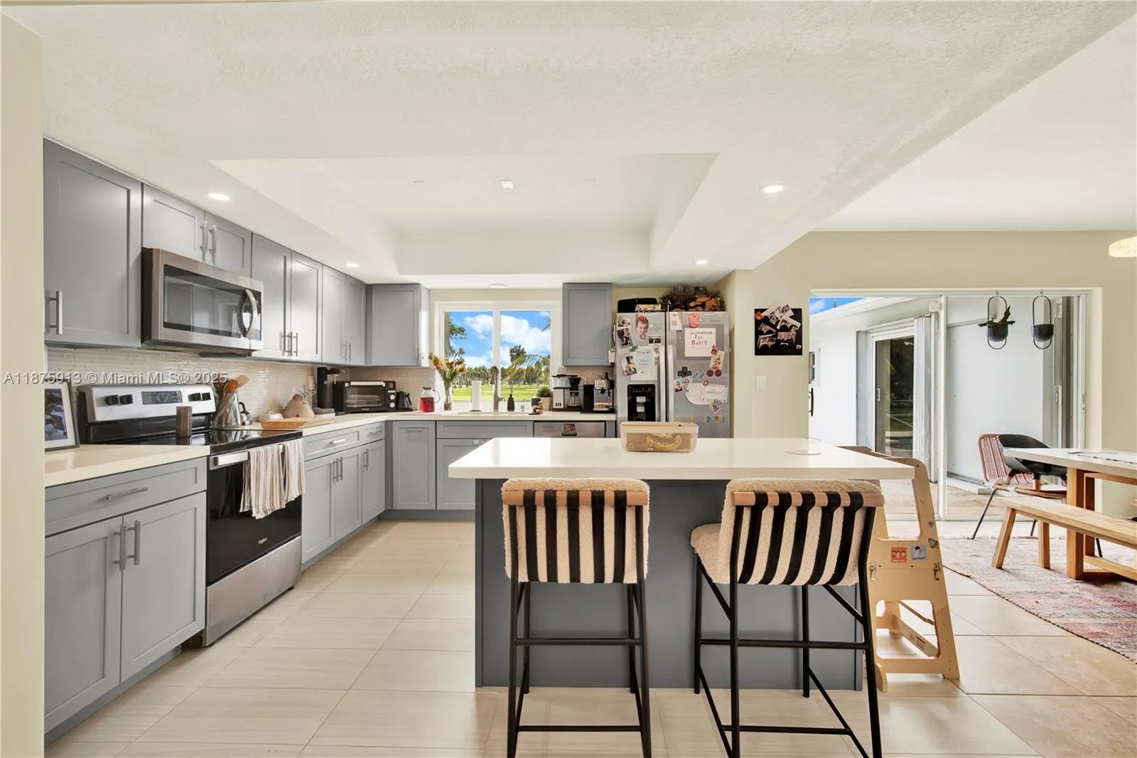15425 Palmetto Lake Dr