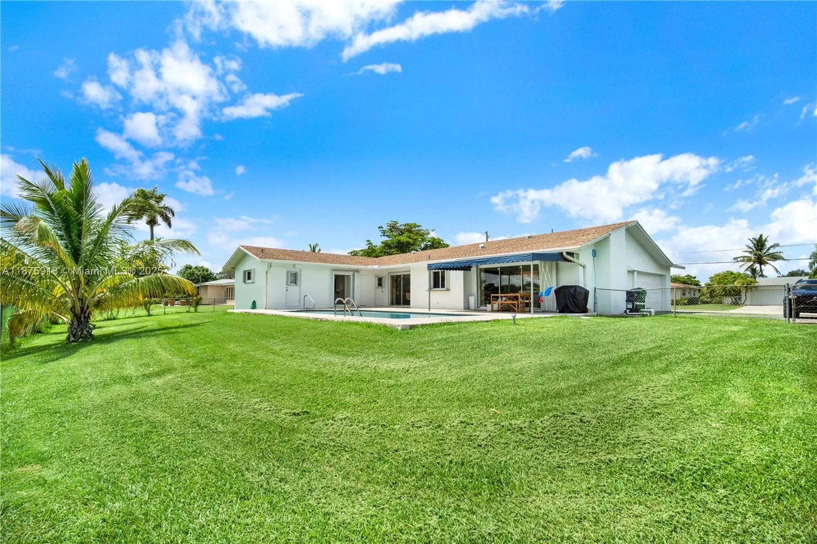 15425 Palmetto Lake Dr