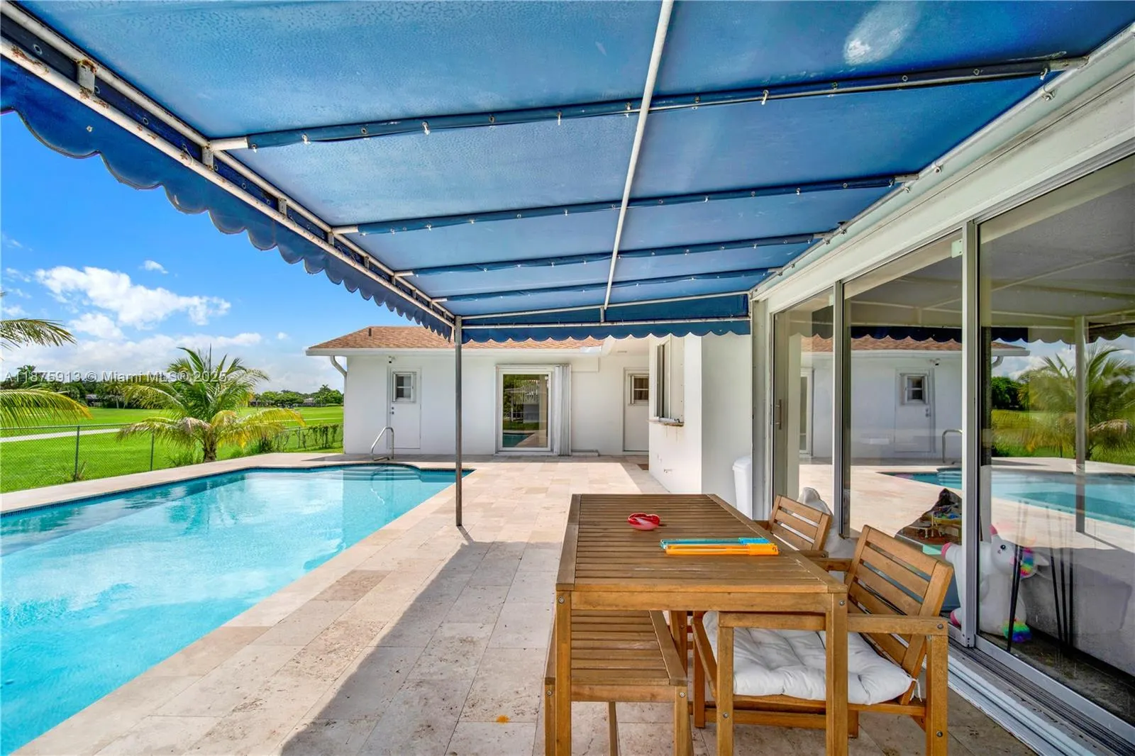 15425 Palmetto Lake Dr
