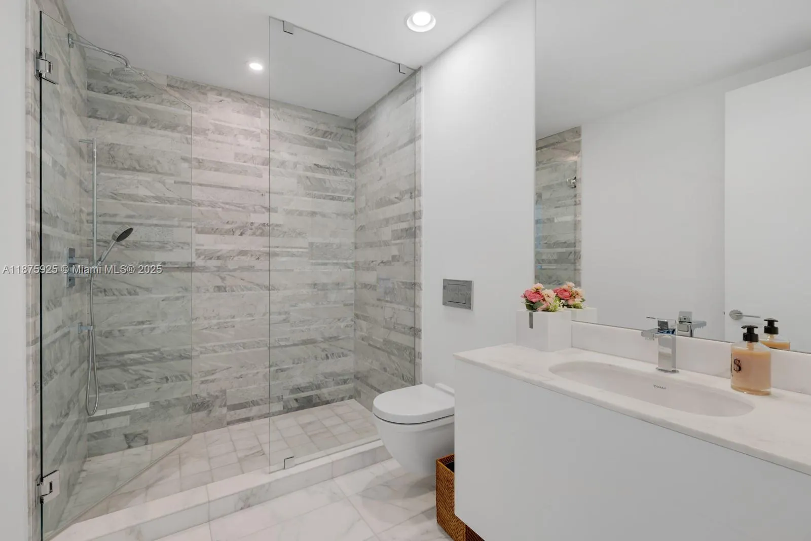 10203 Collins Ave, #204