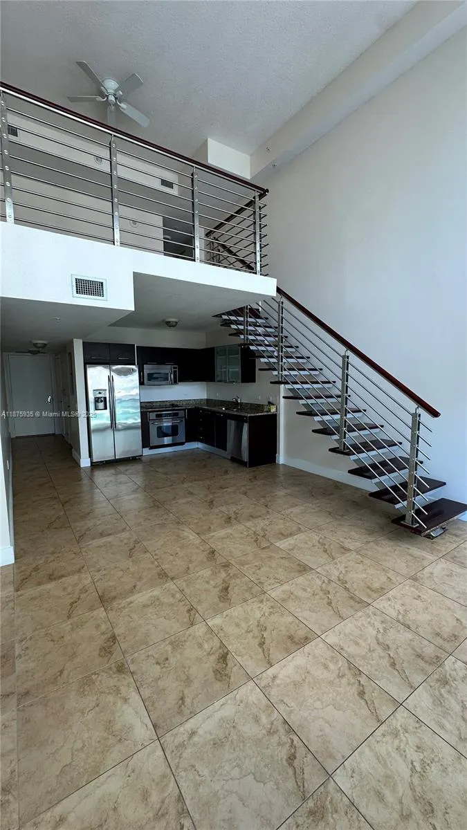 41 SE 5th St, #1915