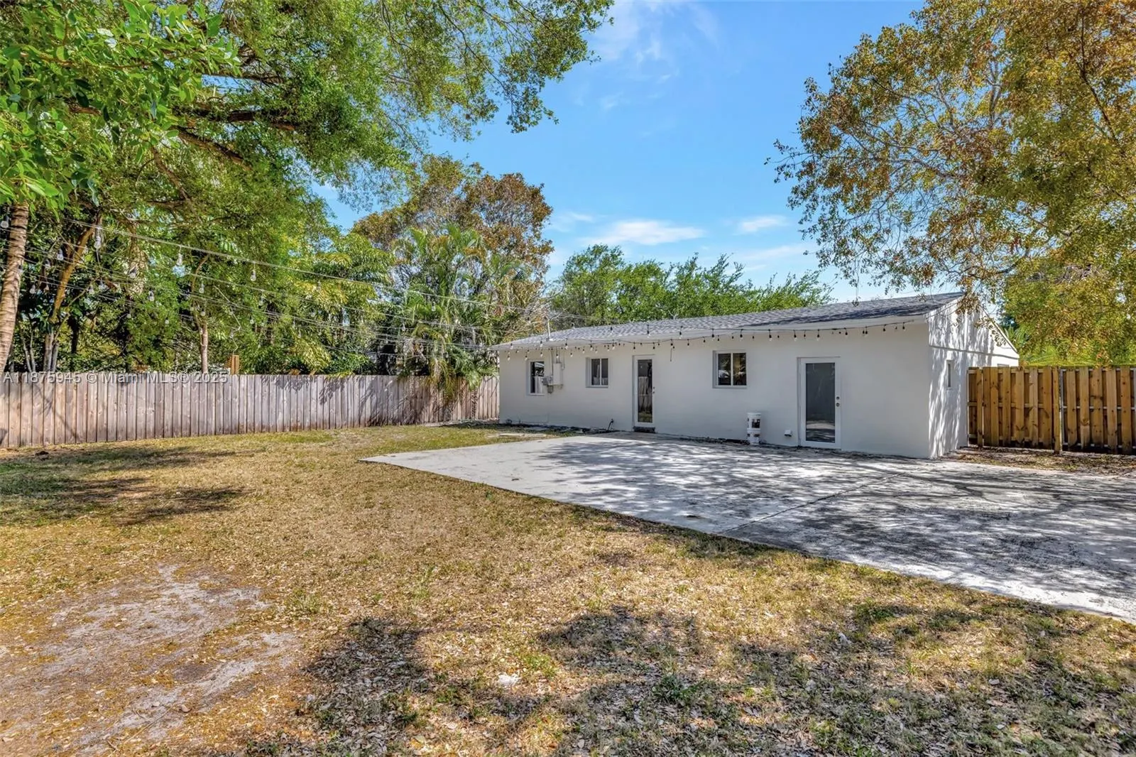 843 SW 20th St