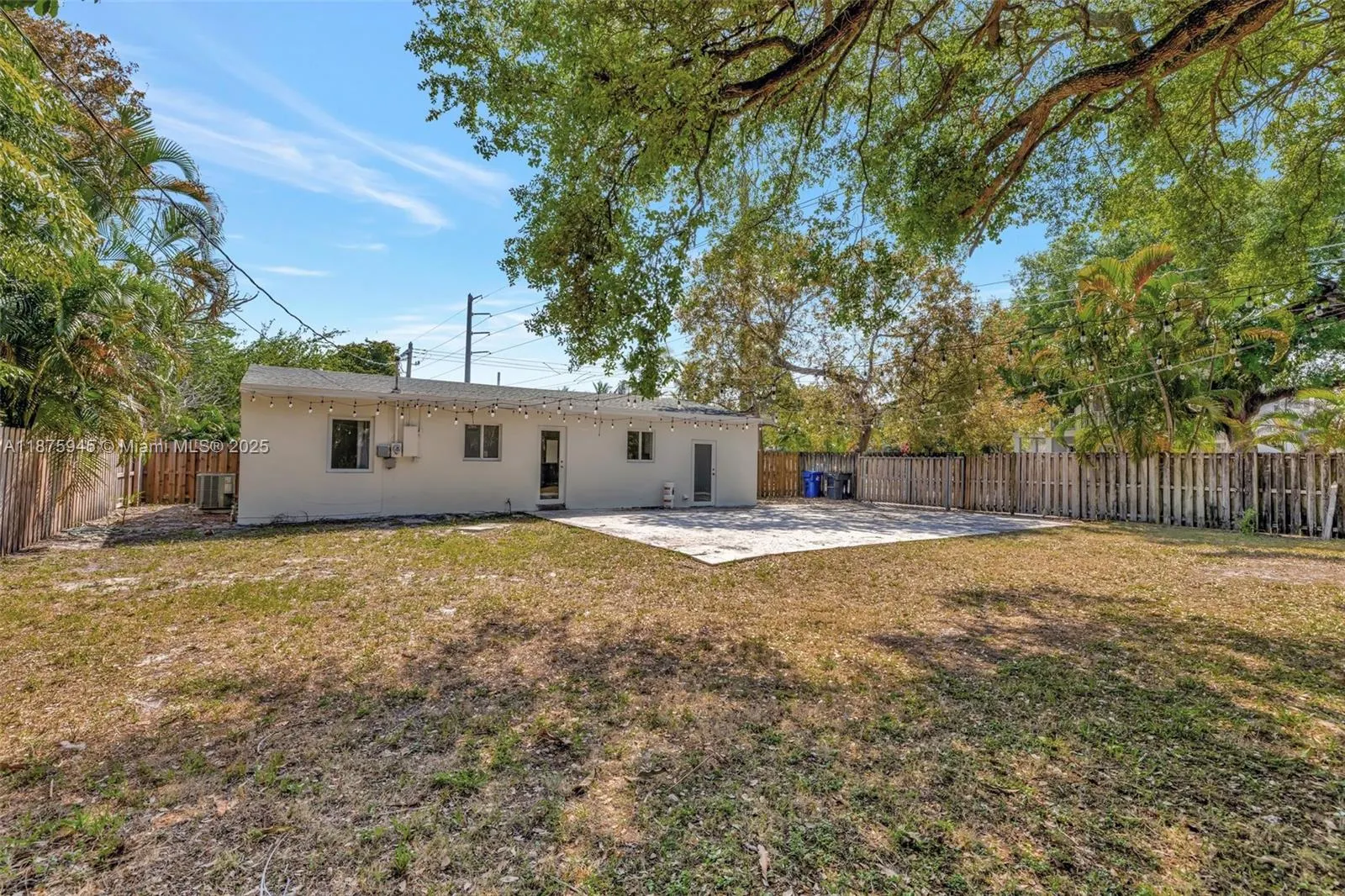 843 SW 20th St