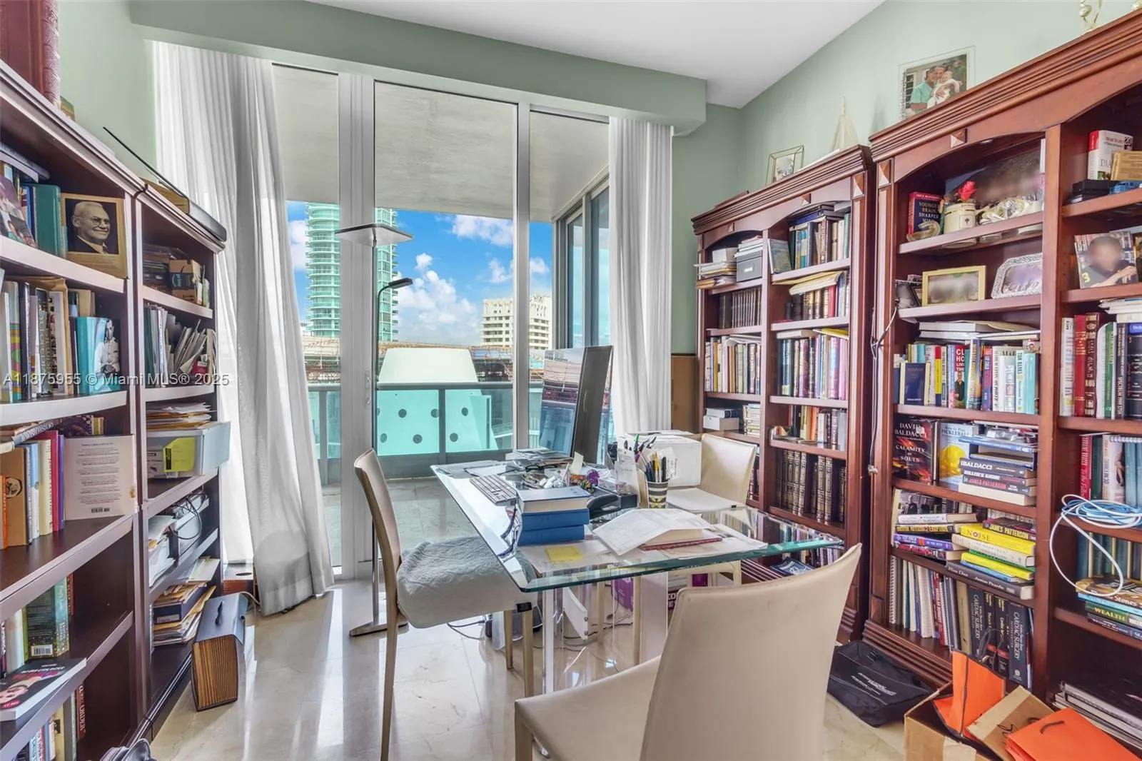 5959 Collins Ave, #804