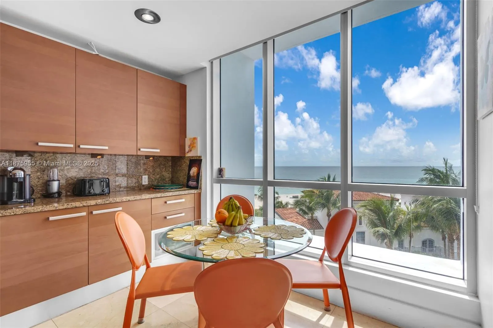 5959 Collins Ave, #804