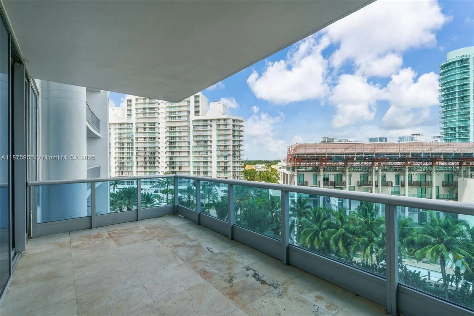 5959 Collins Ave, #804