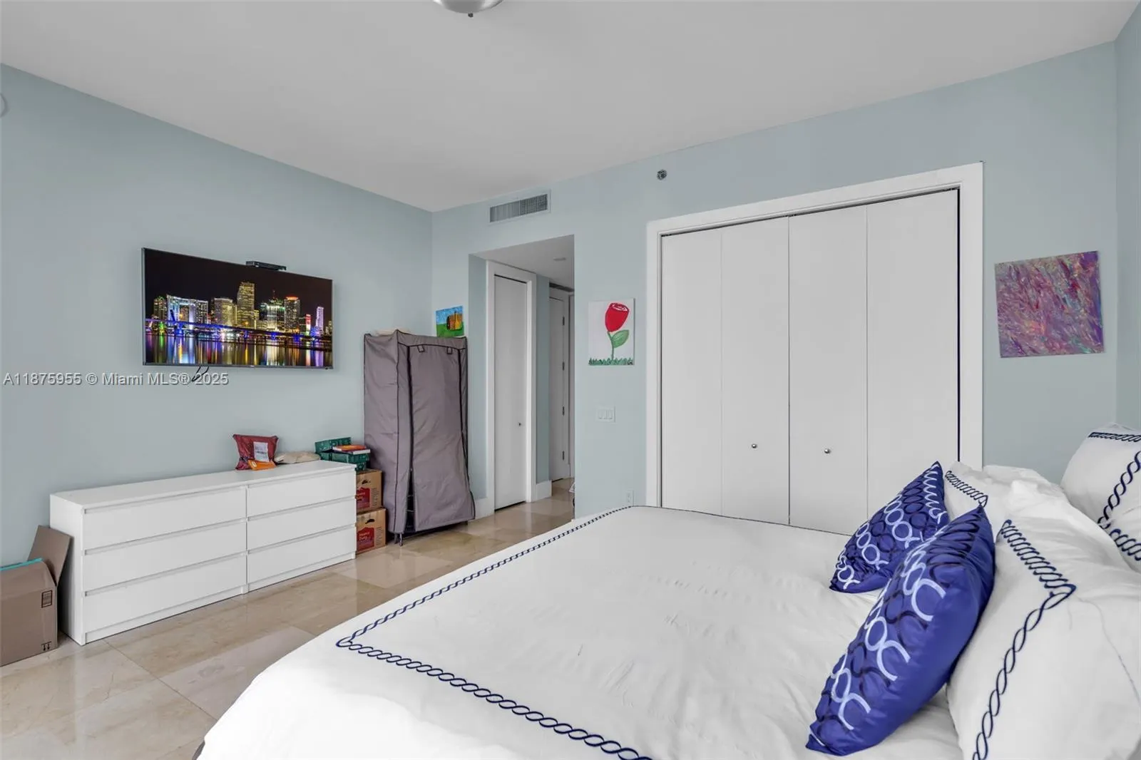 5959 Collins Ave, #804