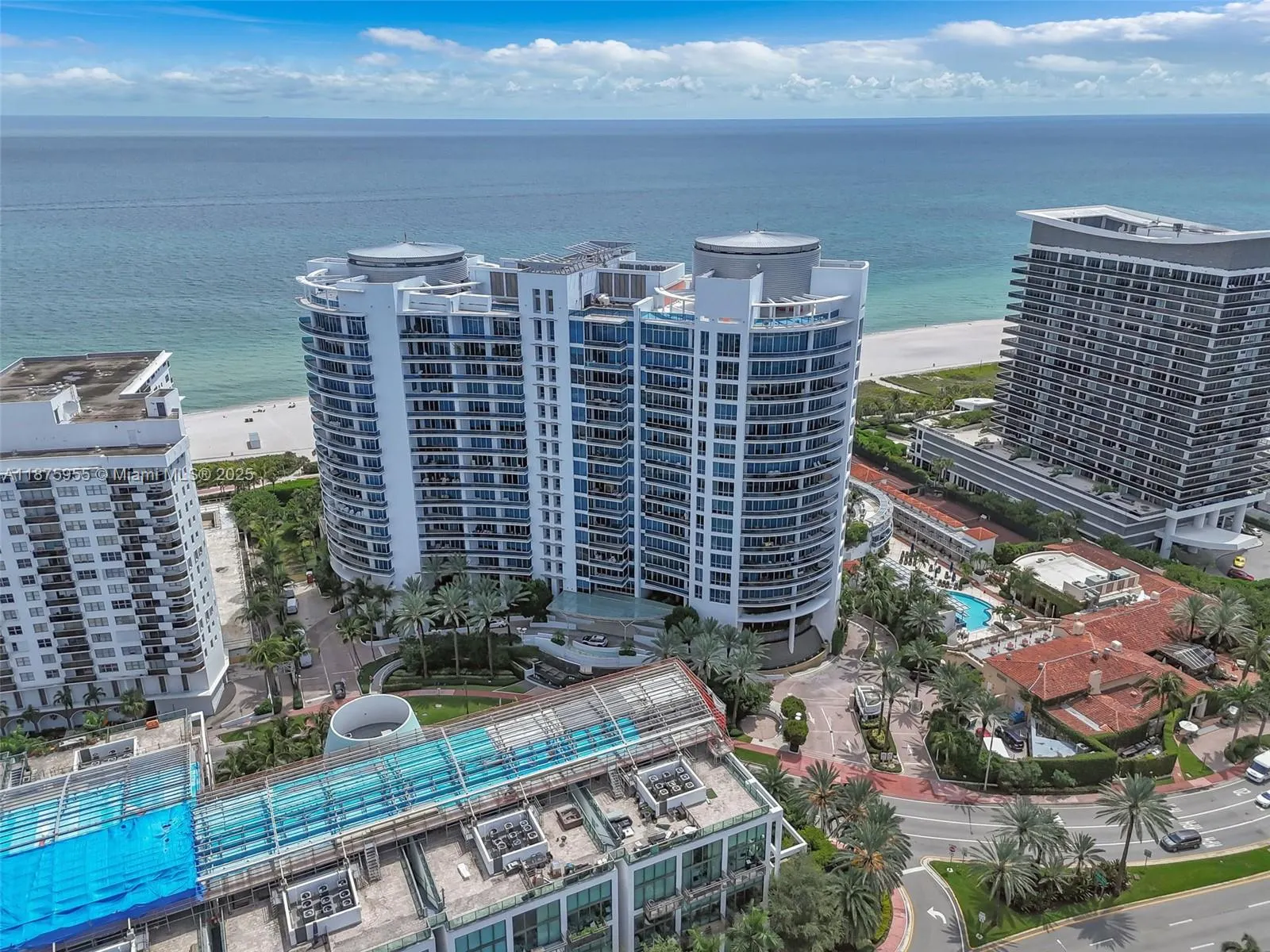 5959 Collins Ave, #804