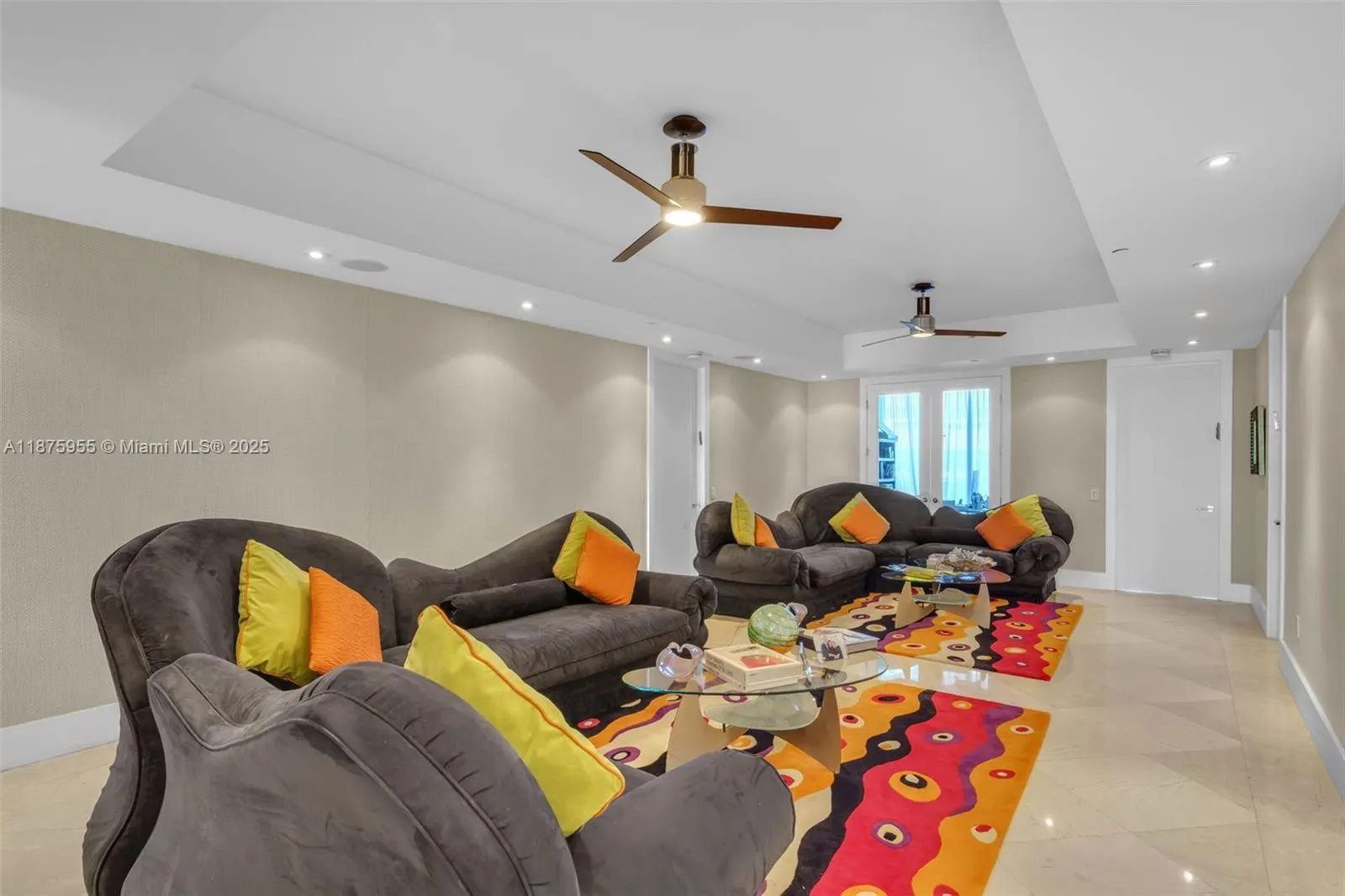 5959 Collins Ave, #804