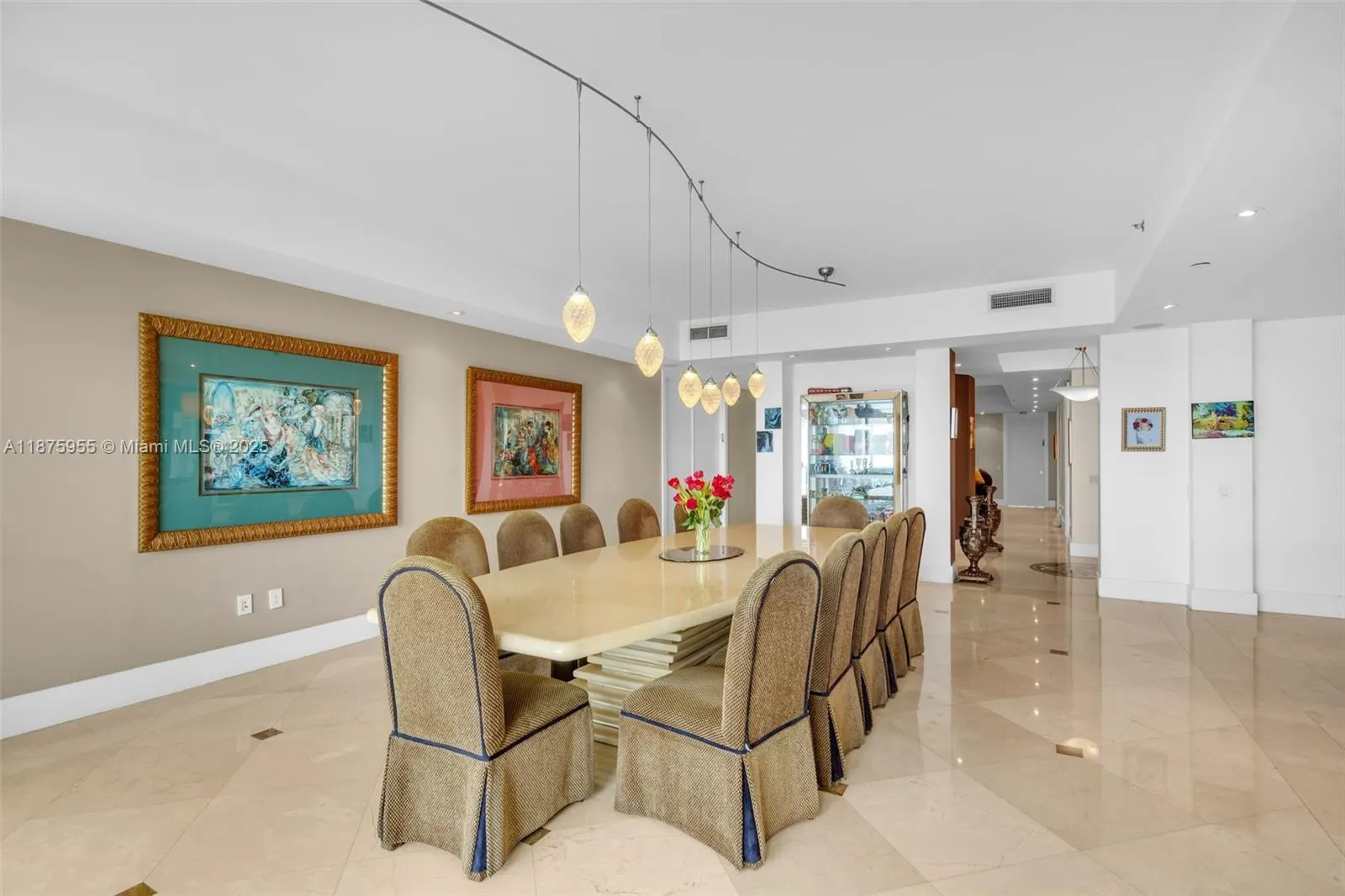 5959 Collins Ave, #804