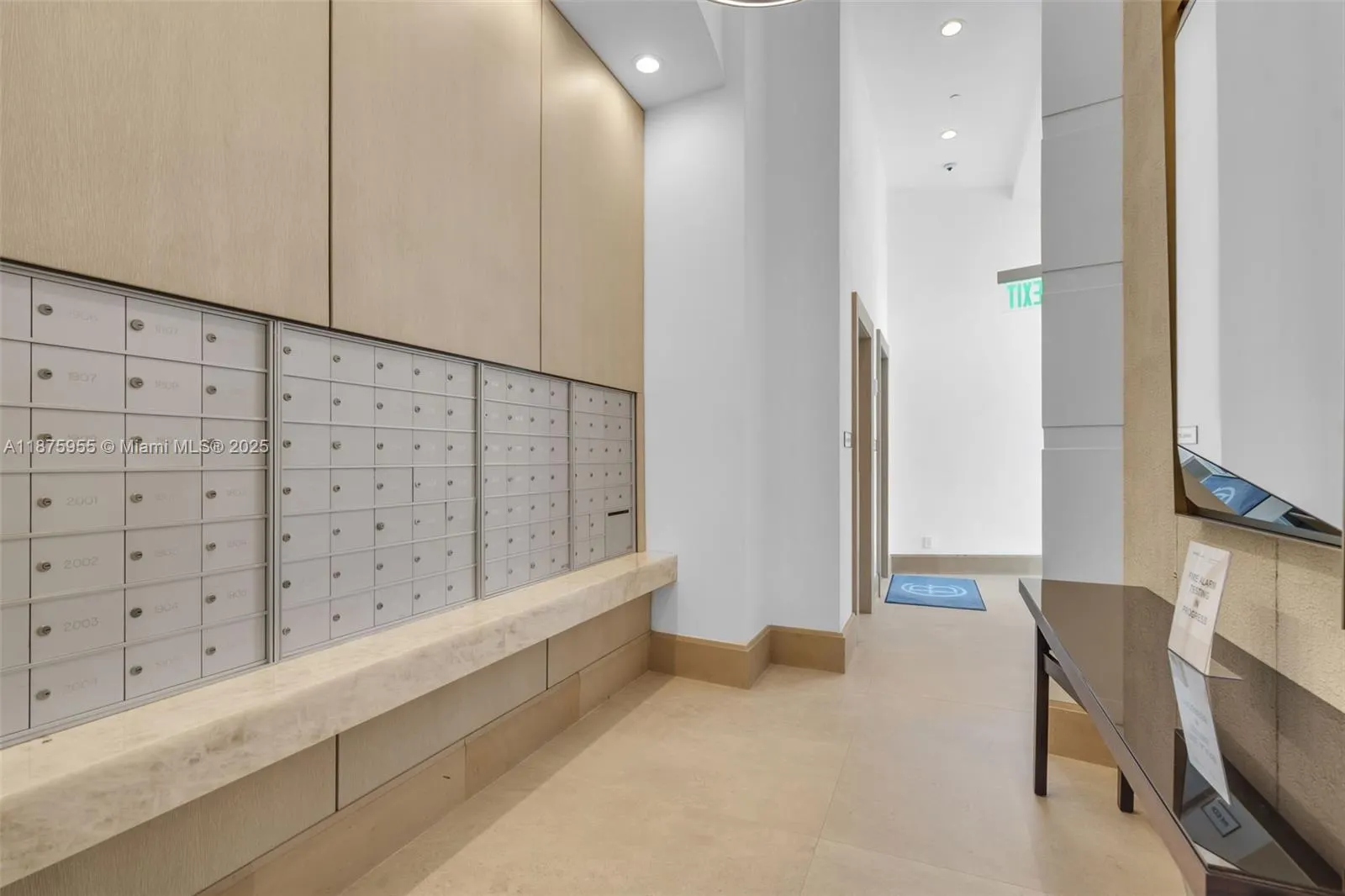 5959 Collins Ave, #804