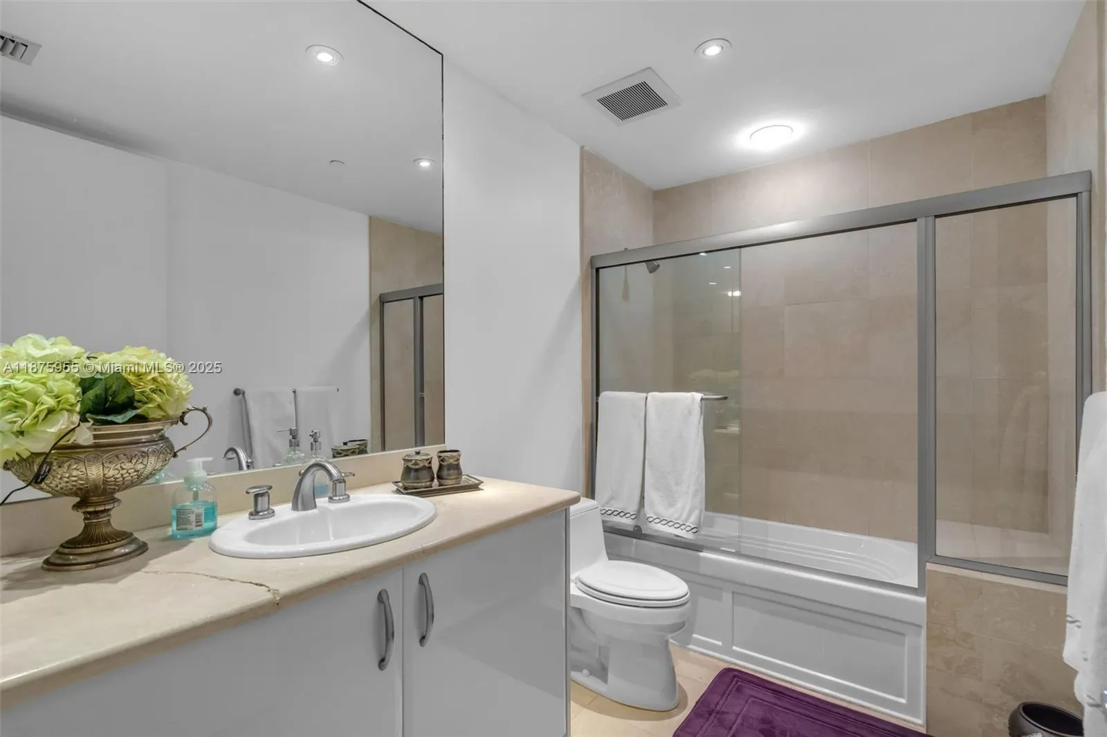 5959 Collins Ave, #804