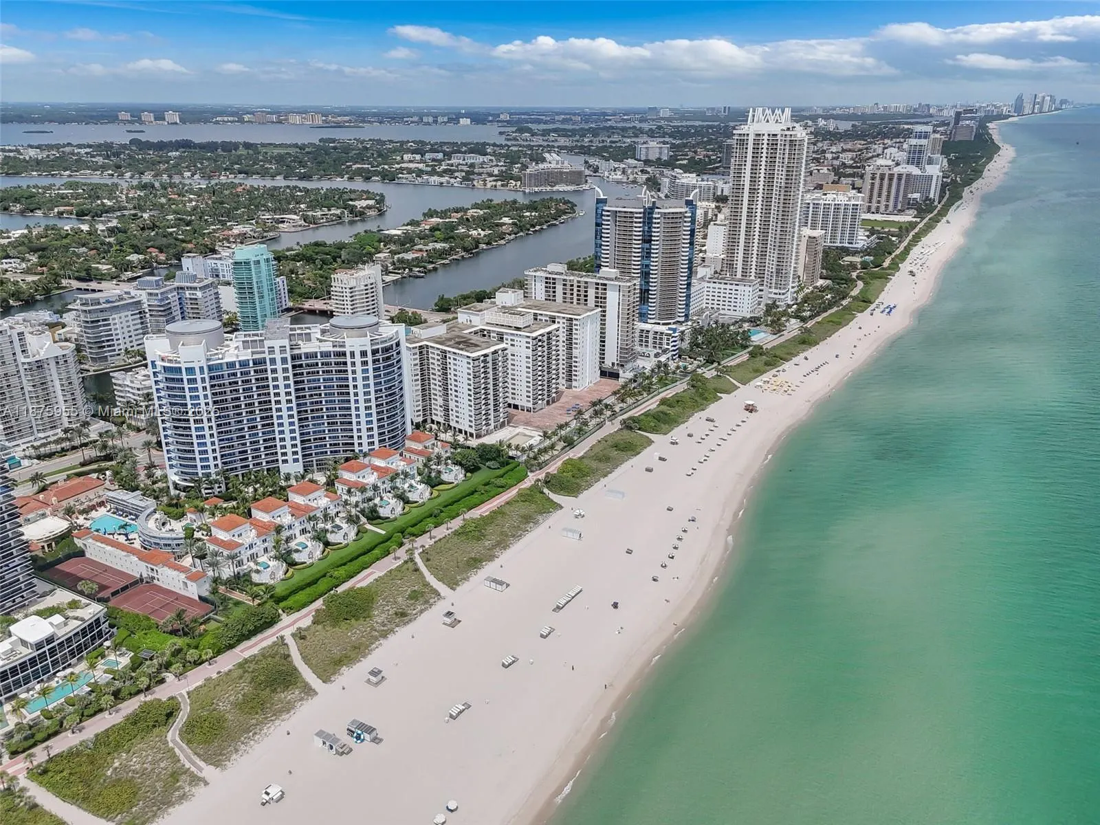 5959 Collins Ave, #804
