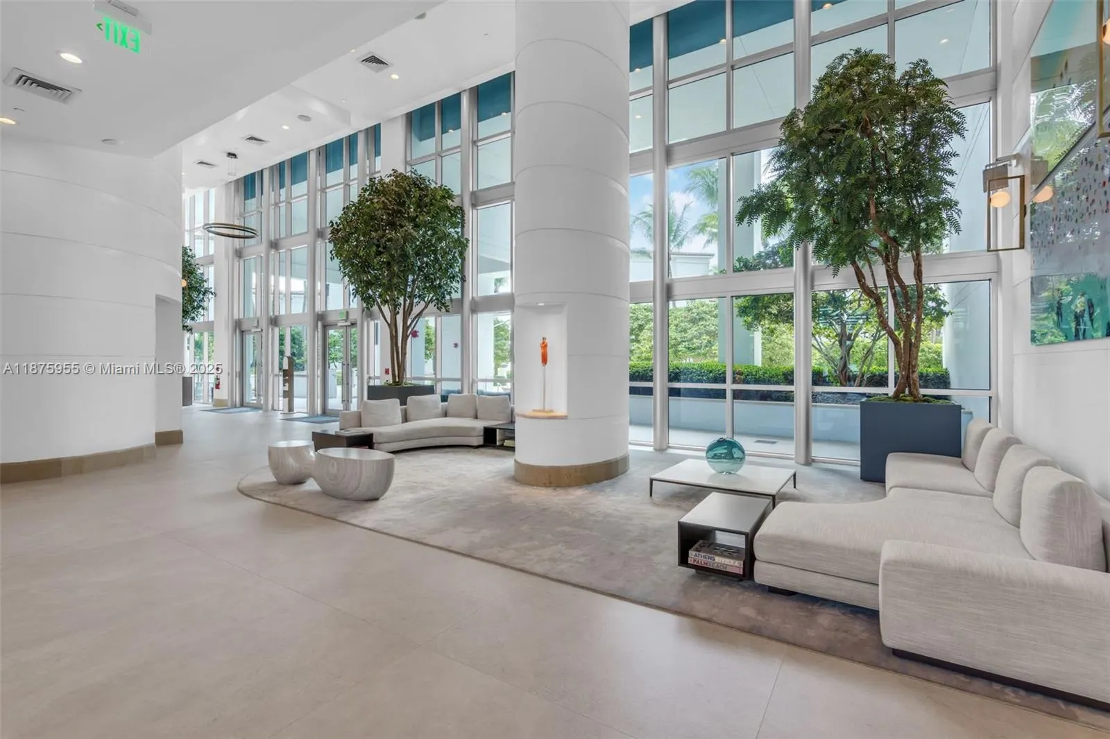 5959 Collins Ave, #804