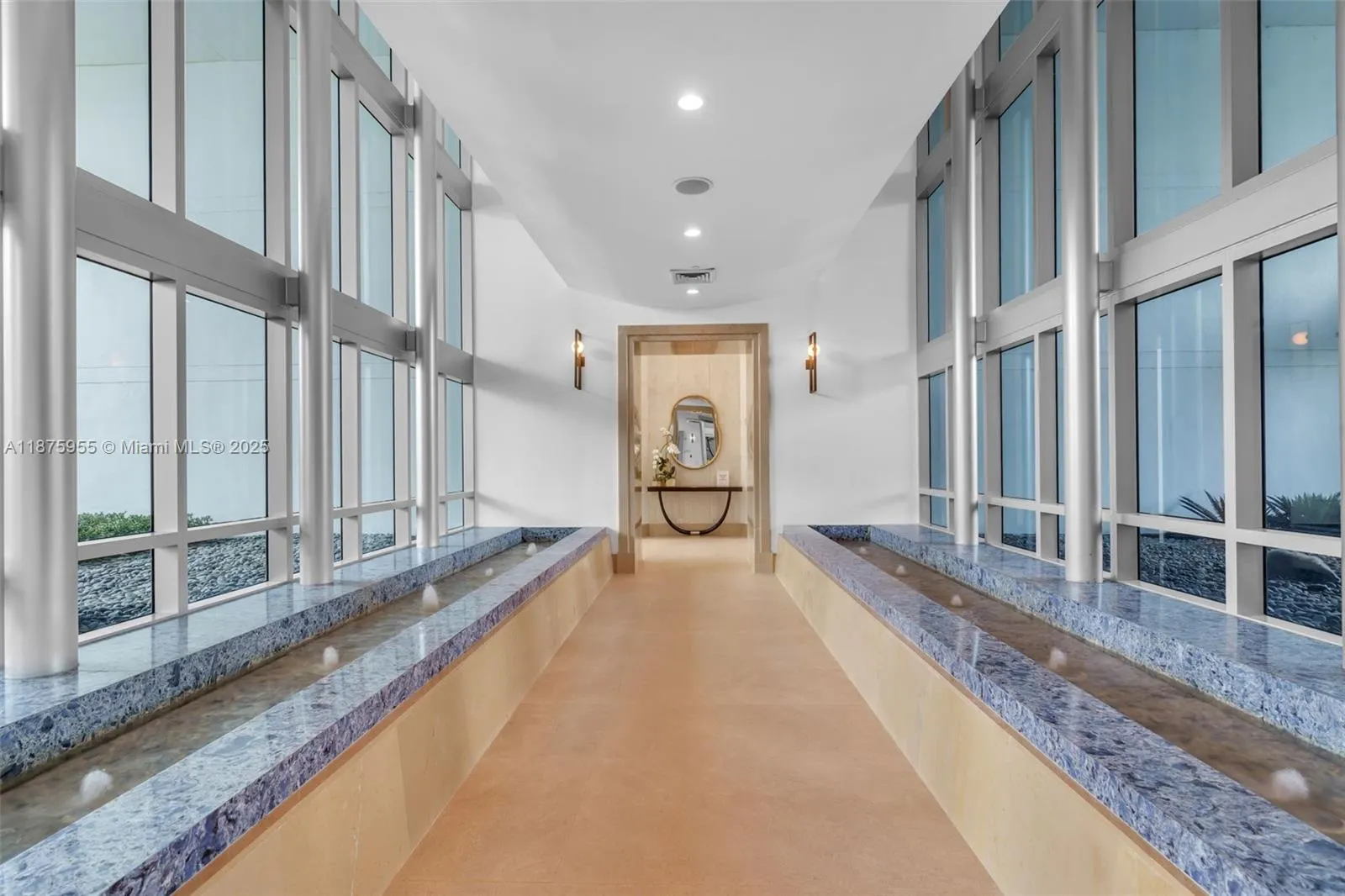 5959 Collins Ave, #804