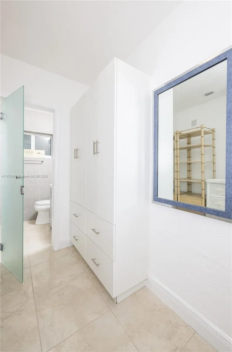 3220 N Surf Rd, #1-2