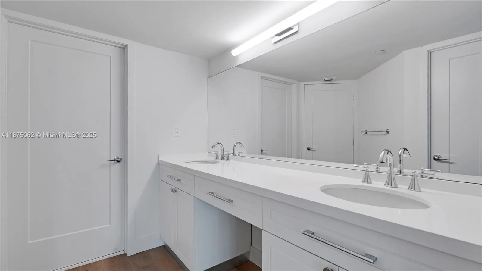 555 NE 34th St, #1804
