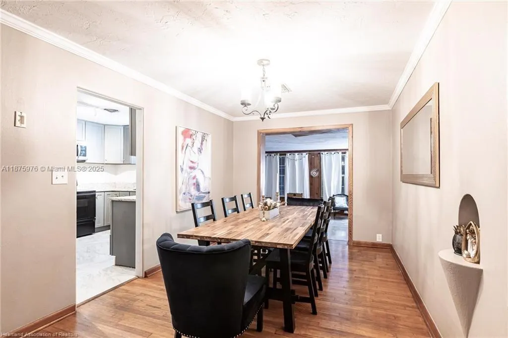 2600 Lakeview Drive