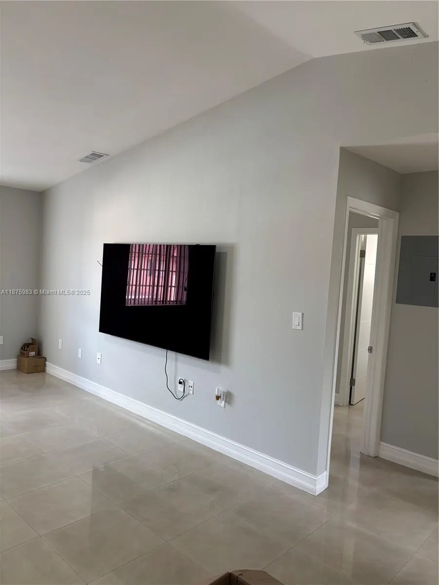 2238 W 74th St, #201-26
