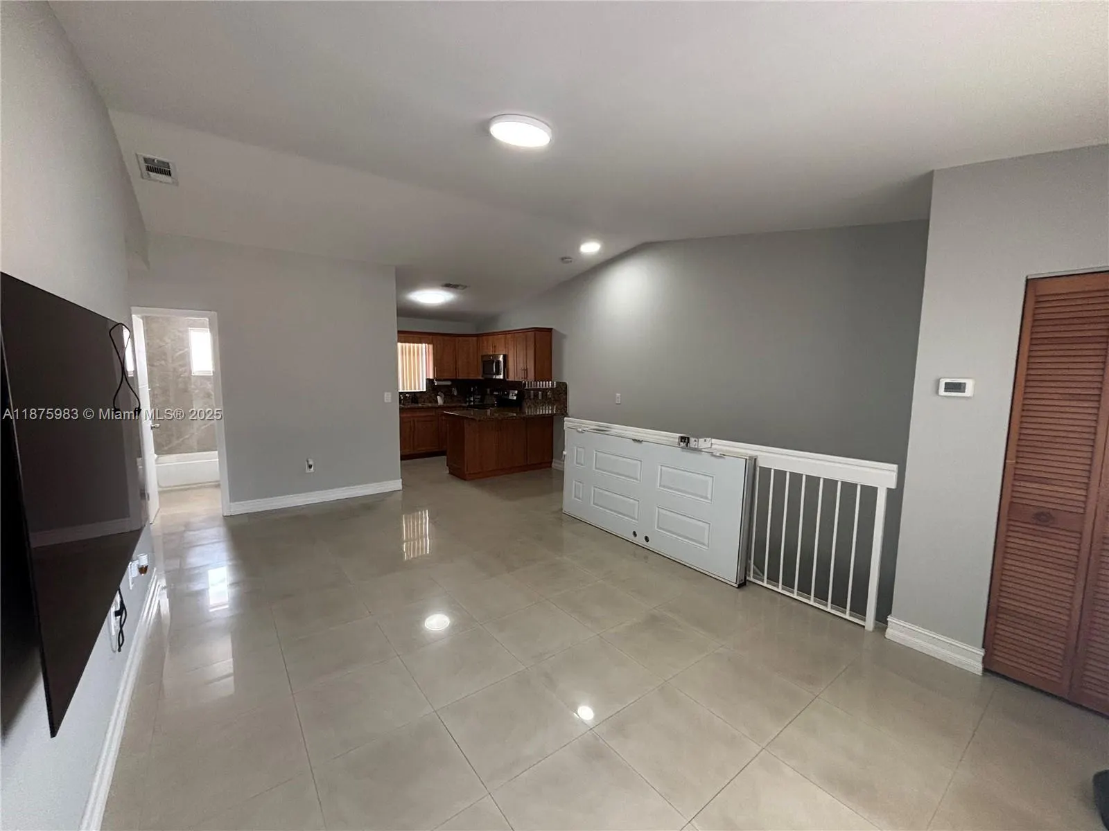 2238 W 74th St, #201-26
