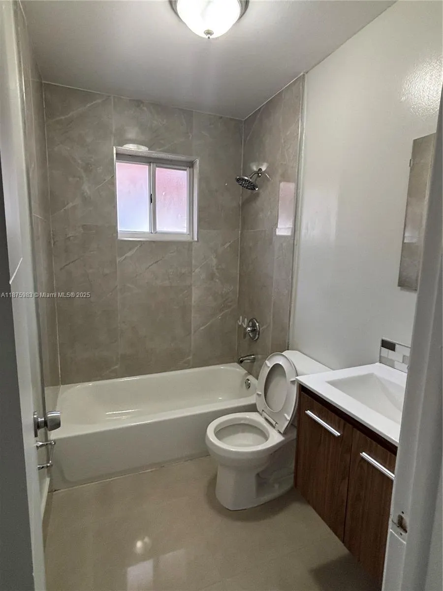 2238 W 74th St, #201-26