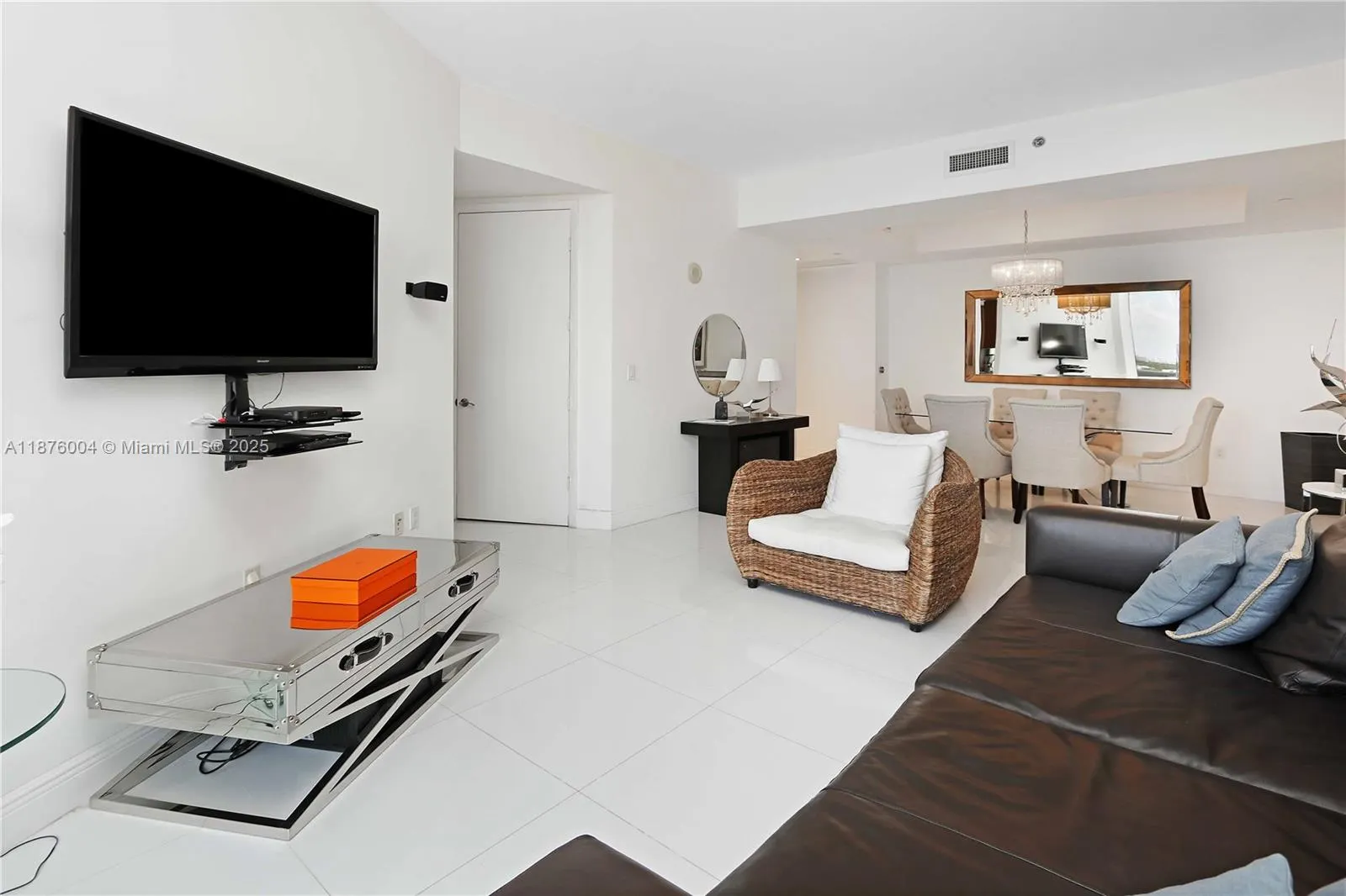 16001 Collins Ave, #705