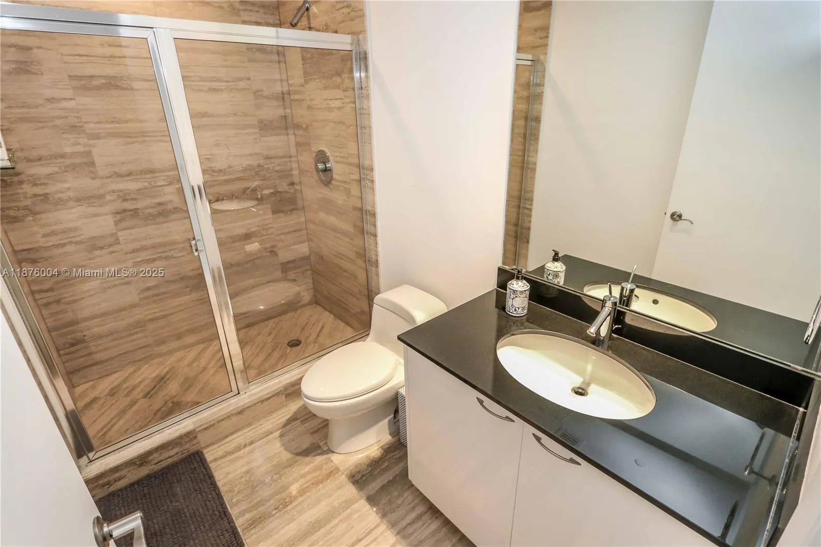 16001 Collins Ave, #705