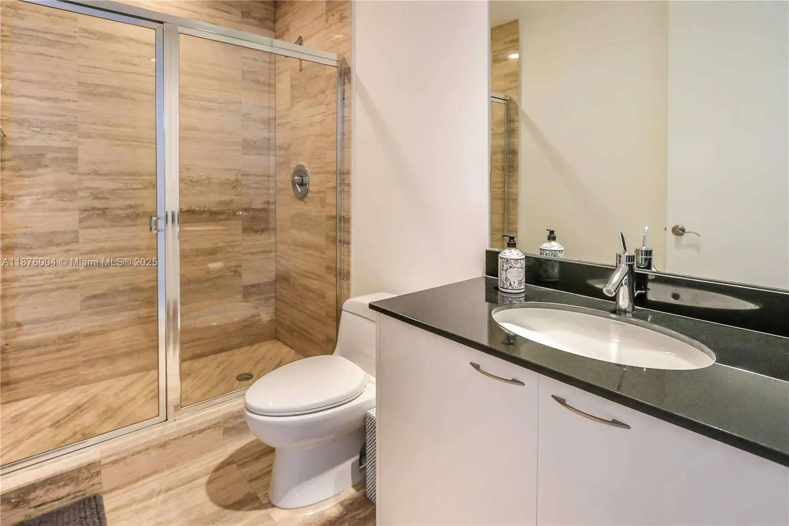 16001 Collins Ave, #705