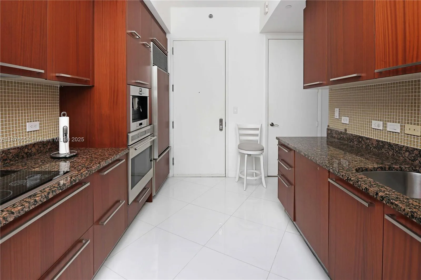 16001 Collins Ave, #705