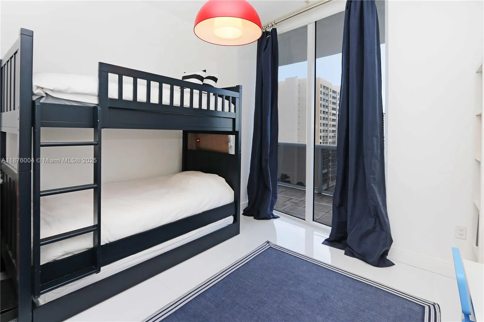 16001 Collins Ave, #705