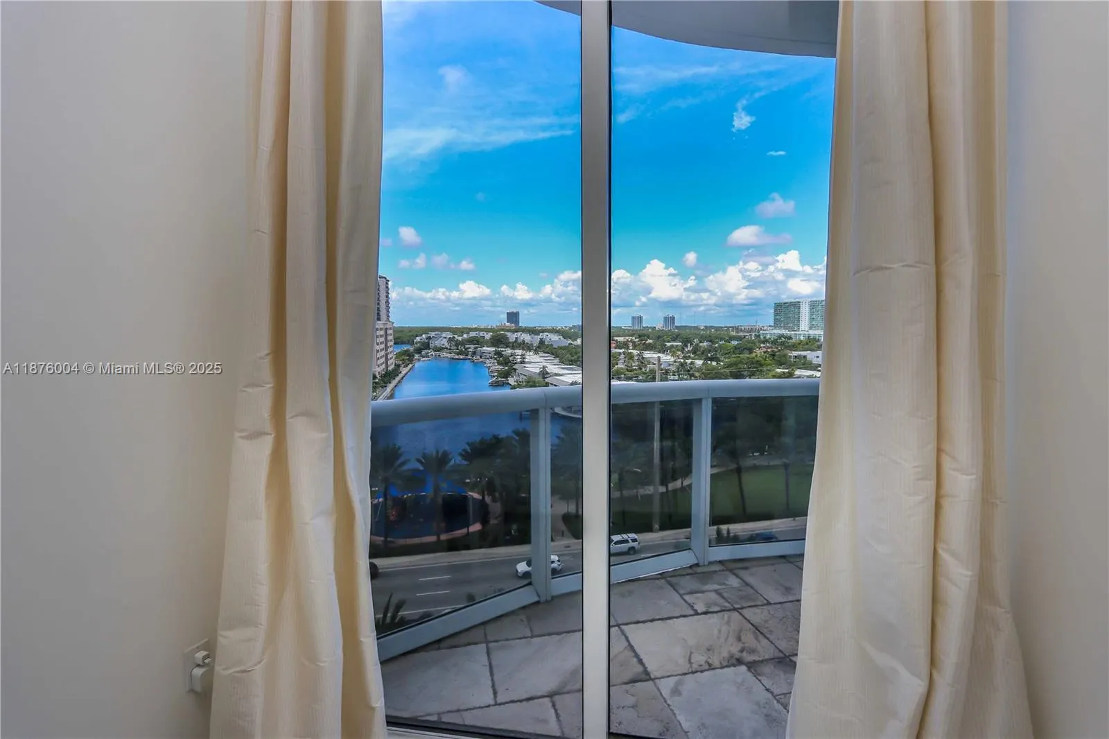 16001 Collins Ave, #705
