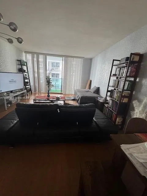 1200 West Ave, #322