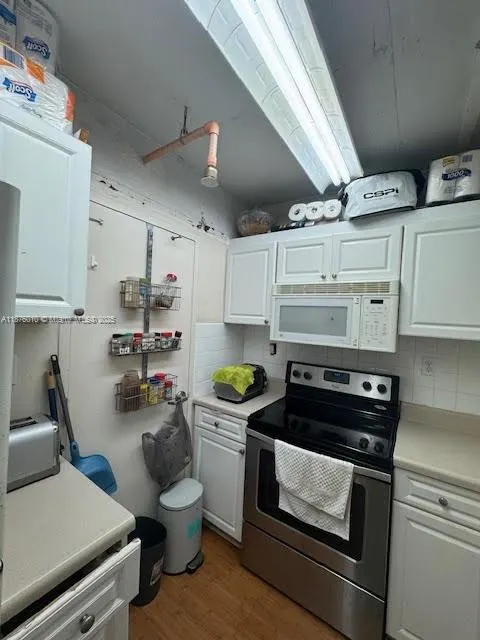 1200 West Ave, #322
