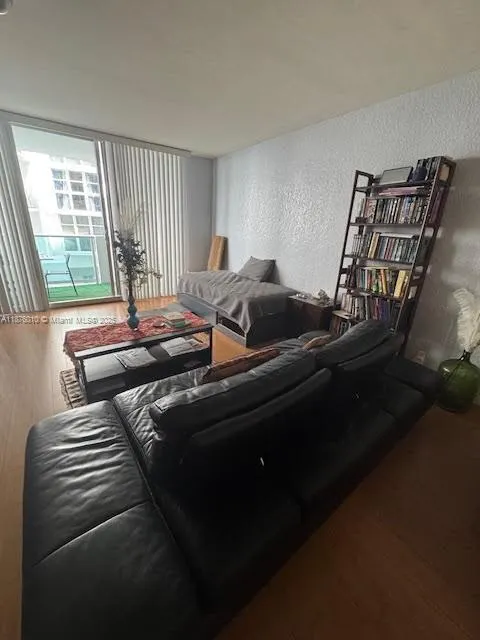1200 West Ave, #322