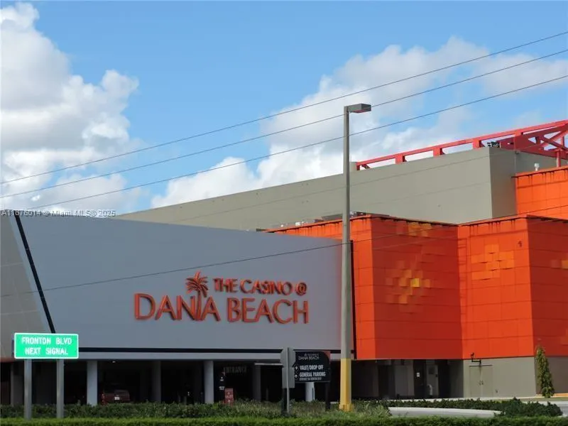 501 E Dania Beach Blvd, #5-5M